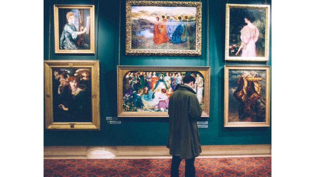 絵画の展覧会のイメージ写真