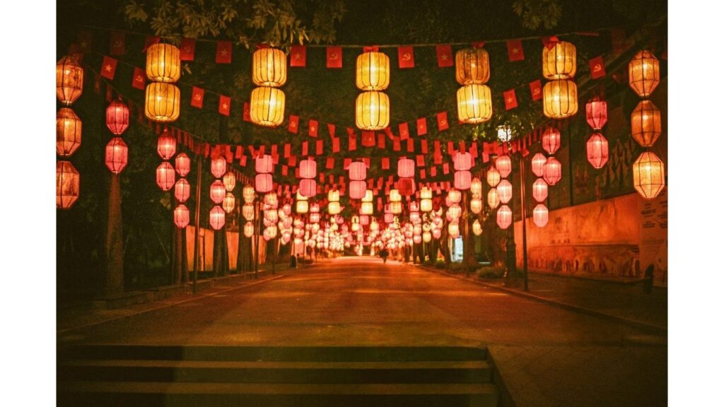 夜の祭りのイメージ画像