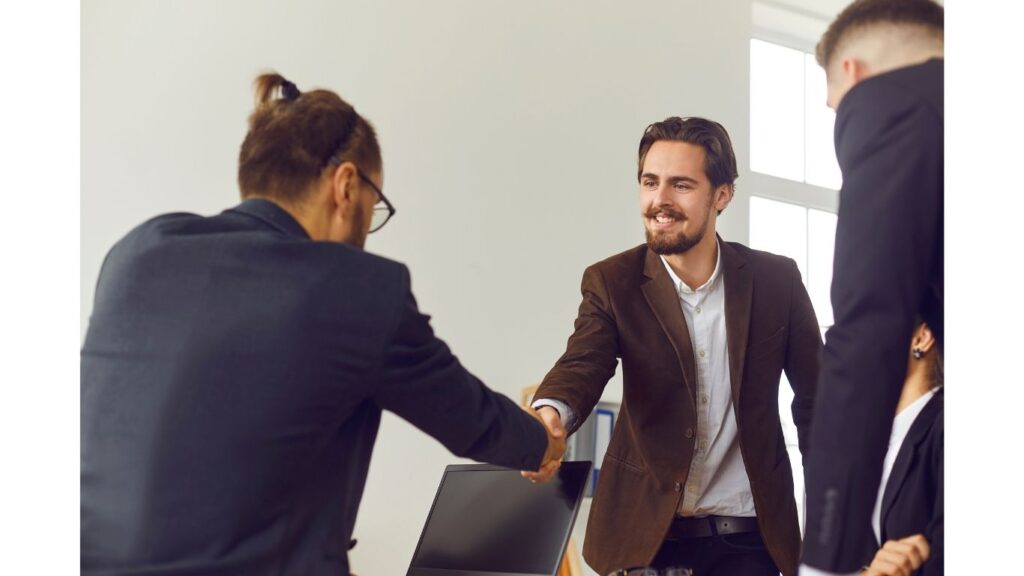 先に尊敬を与えるイメージ画像